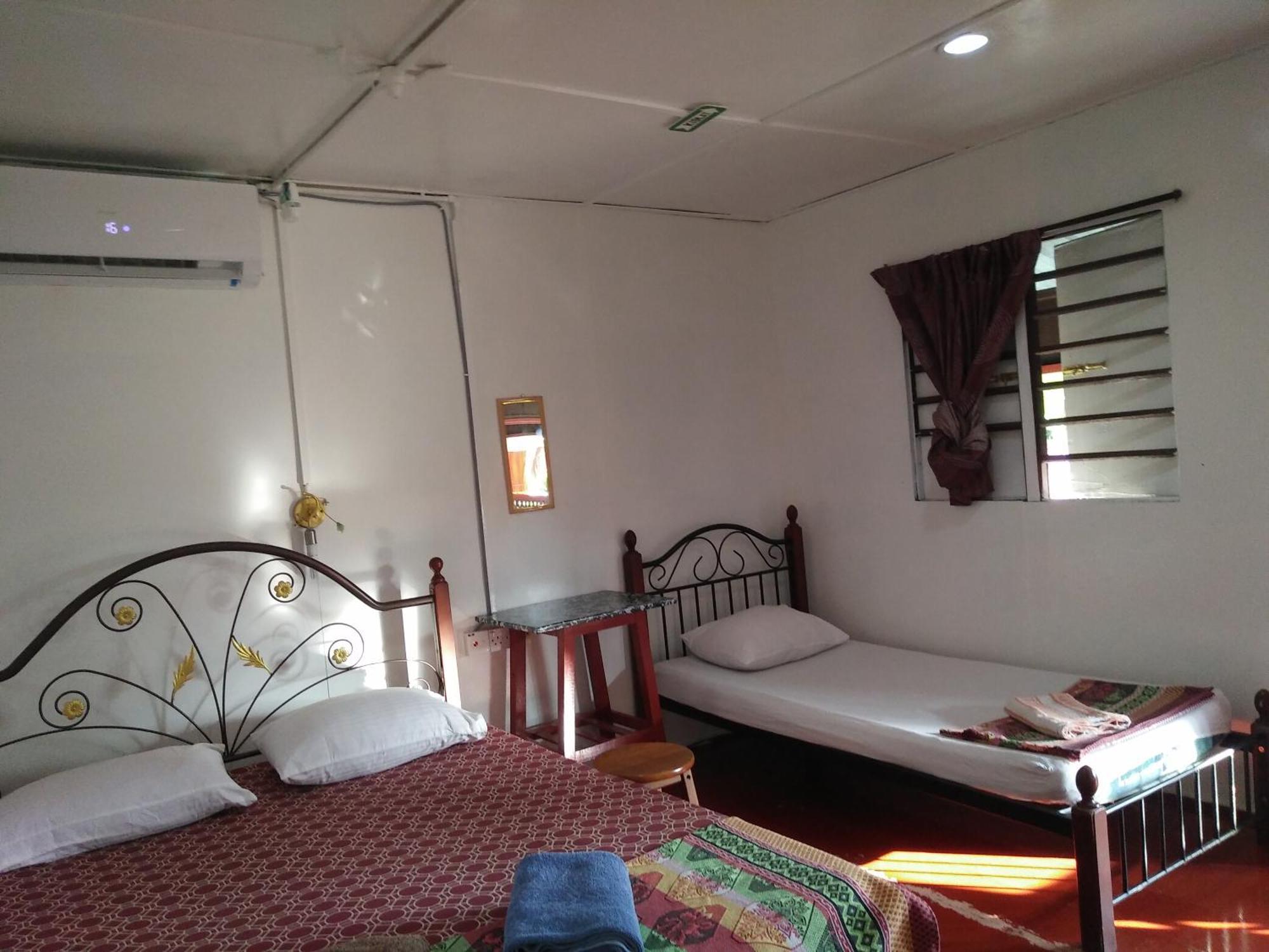 Nazri Nipah Camp Pangkor Hotel Kampung Teluk Nipah Bilik gambar