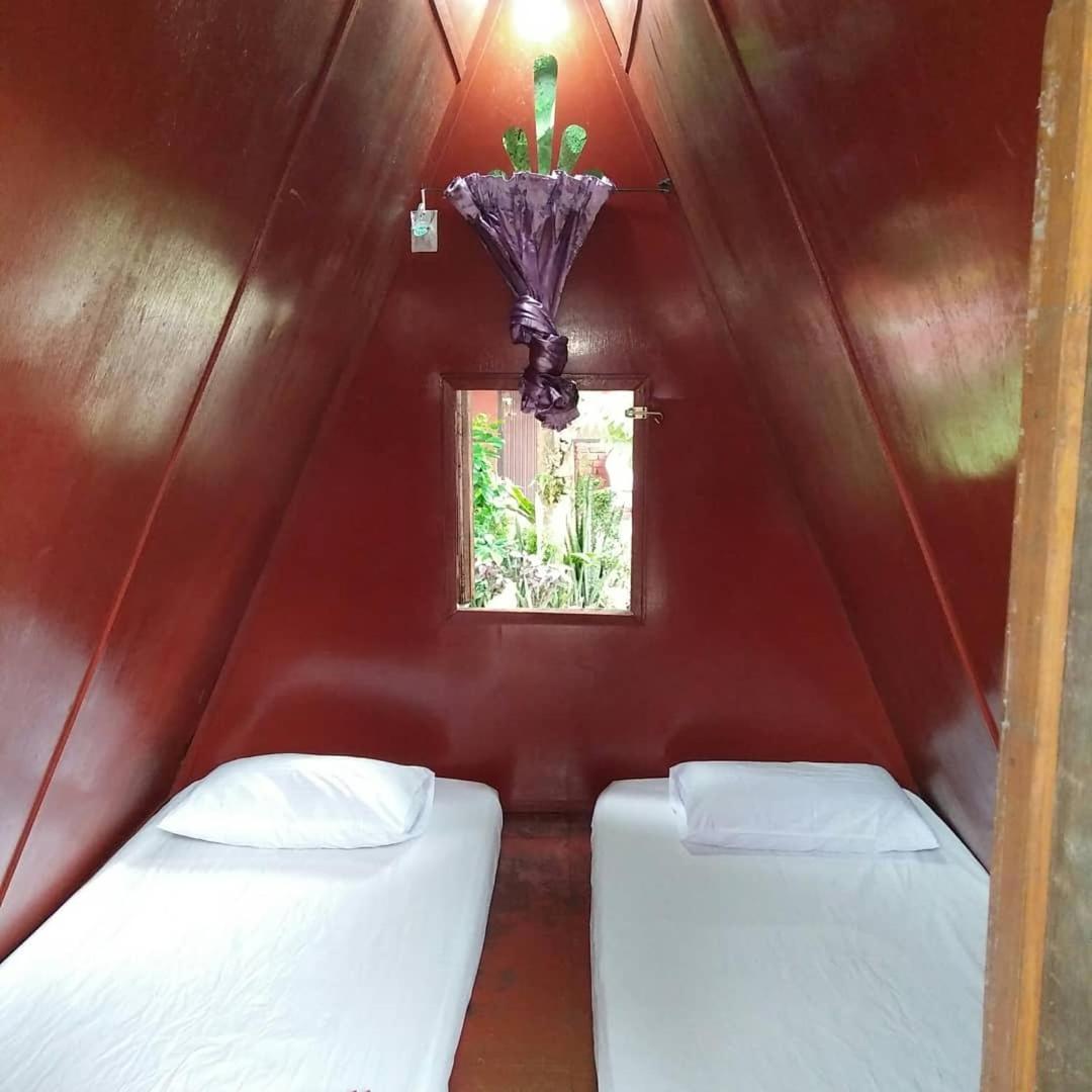 Nazri Nipah Camp Pangkor Hotel Kampung Teluk Nipah Bilik gambar